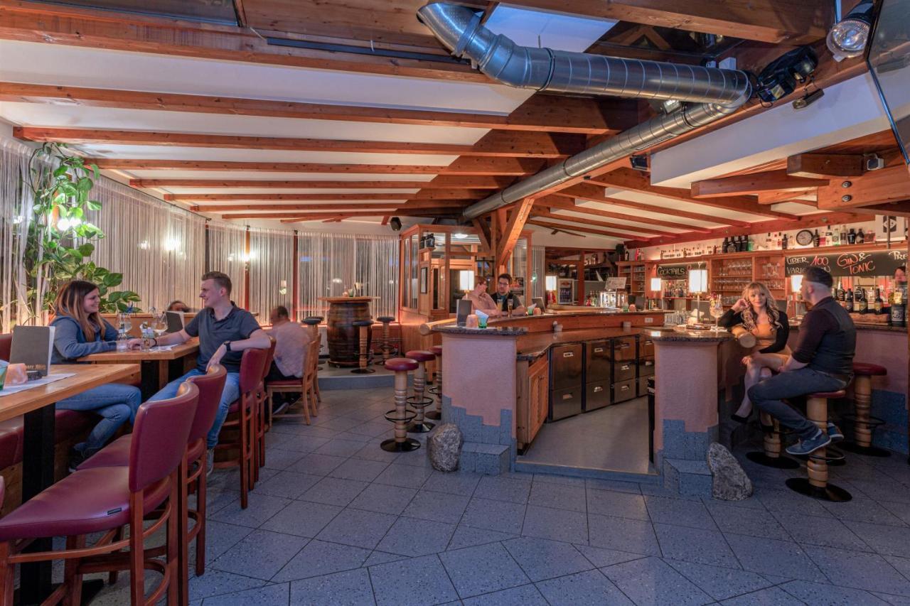 Landhof Waidegger Wirt - Hotel, Restaurant, Bar Buitenkant foto