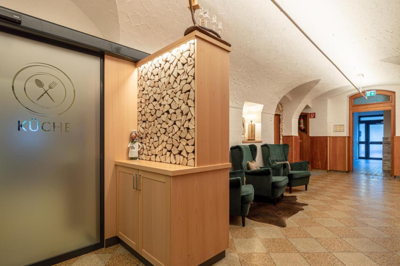 Landhof Waidegger Wirt - Hotel, Restaurant, Bar Buitenkant foto